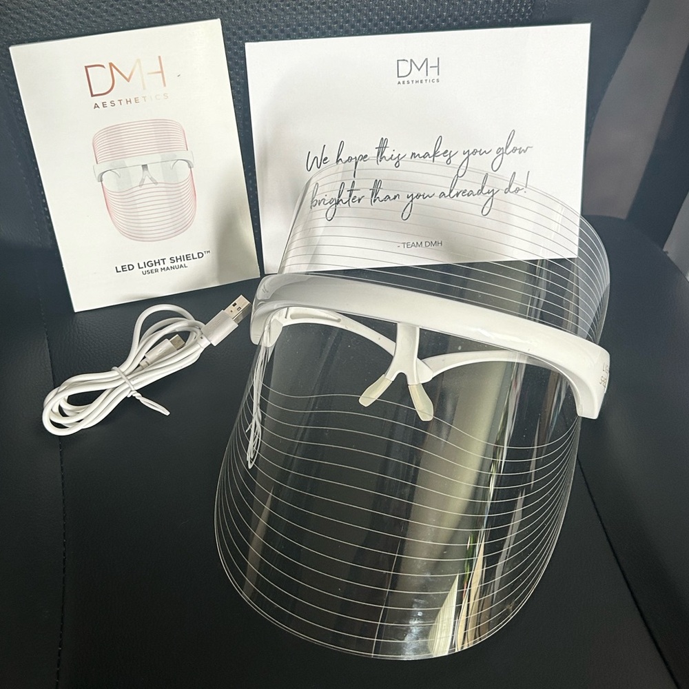 DMH Poosh light shield/mask